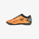 Chuteira Umbro Domain